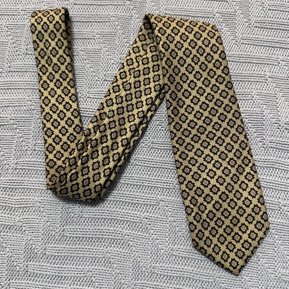 Vintage Brooks Brothers yellow geometric print silk tie